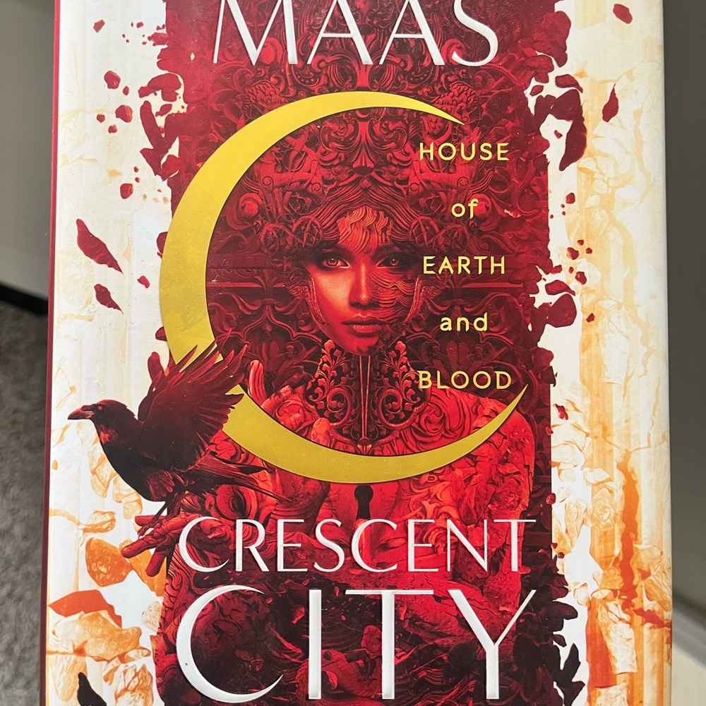 House of Earth and Blood Crescent City Series Sarah J Maas, 1st edition, signed